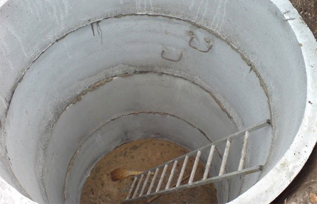 Approfondir un puits de vos propres mains: un aperçu des meilleures méthodes pour "creuser" jusqu'à l'aquifère