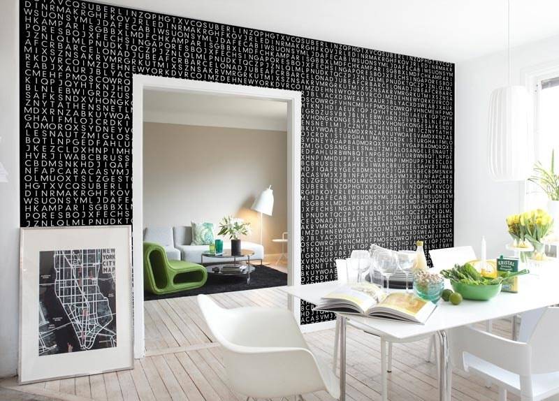 Papier peint pour une petite cuisine moderne : agrandir l'espace et capter la lumière