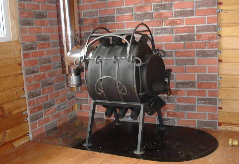 Appareil de cheminée dans une maison privée: aperçu des options + exigences et règles d'installation