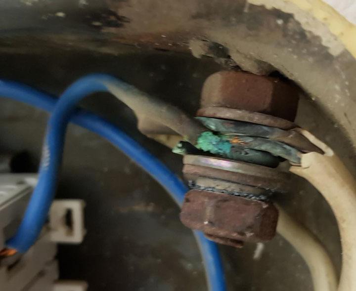 Est-il possible de connecter des fils de cuivre et d'aluminium