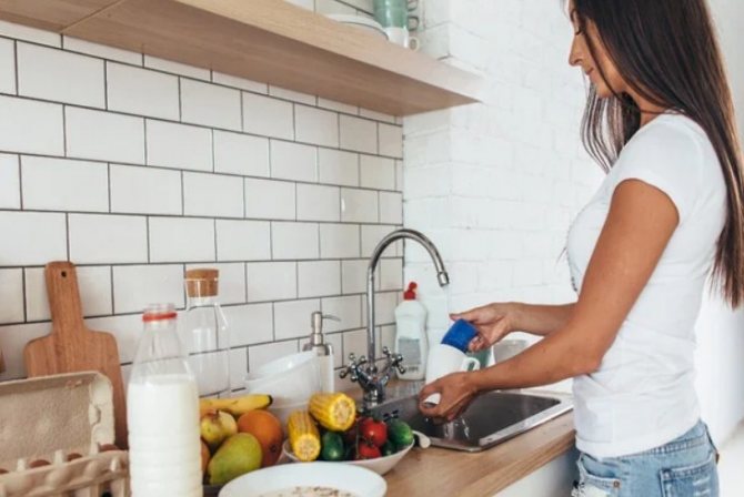 Ne lavez pas la vaisselle chez quelqu'un d'autre - 4 raisons pour lesquelles vous ne devriez pas