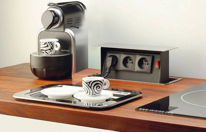 Installation de câblage à faire soi-même: comment effectuer correctement les travaux électriques