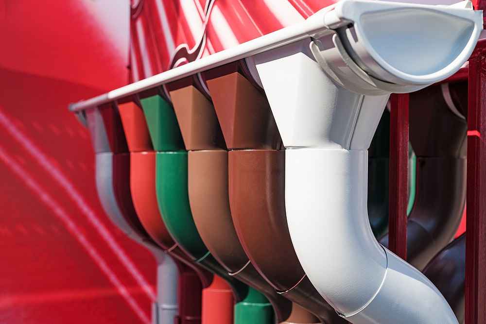 Quel système de gouttière choisir, plastique ou métal