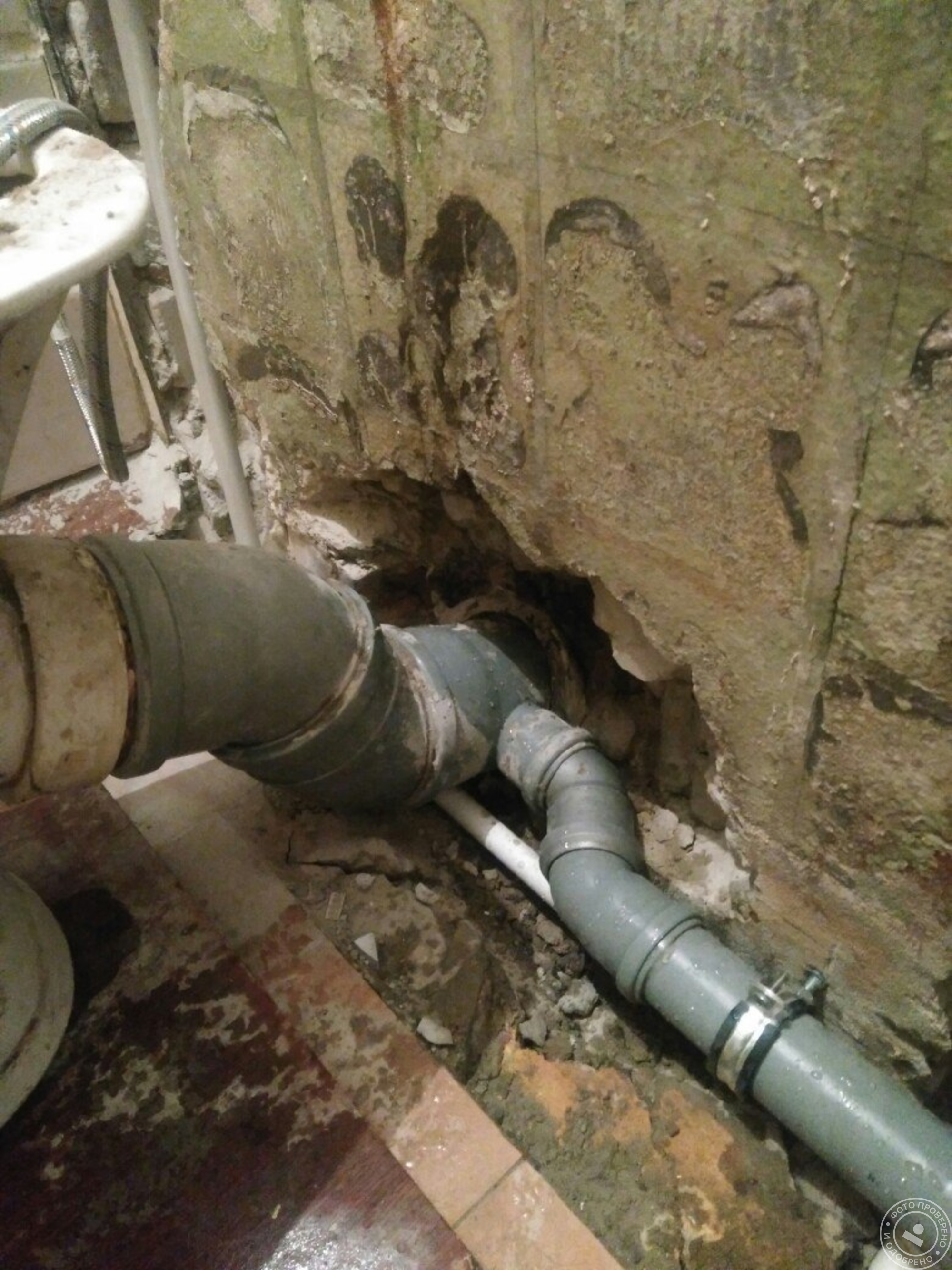 Remplacement des tuyaux d'égout en fonte par des tuyaux en plastique - uniquement des réparations à faire soi-même dans l'appartement: photos, vidéos, instructions