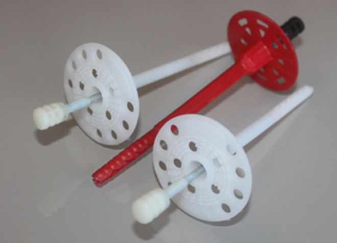 3 façons de réparer une cheville qui tombe du mur