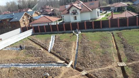 Nous faisons un puits de nos propres mains