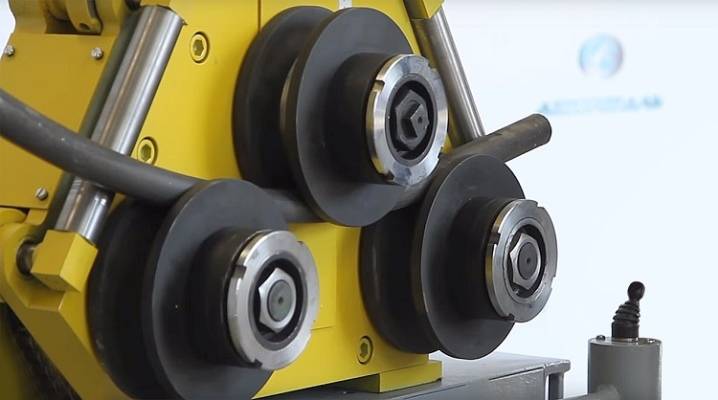 Comment plier un tube profilé: types de cintreuses de profilés et aperçu de 3 méthodes "manuelles"