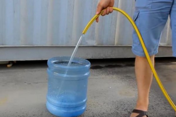 Installation et raccordement d'une station de pompage à un puits: un algorithme pour effectuer des travaux