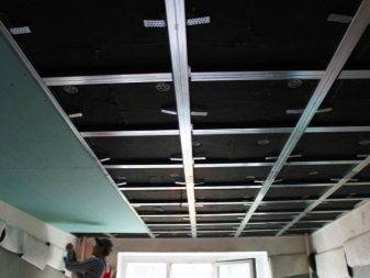 Comment insonoriser le plafond d'un appartement sous plafond tendu