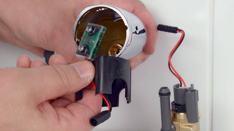 Réparation de robinet à levier unique à faire soi-même: instructions étape par étape