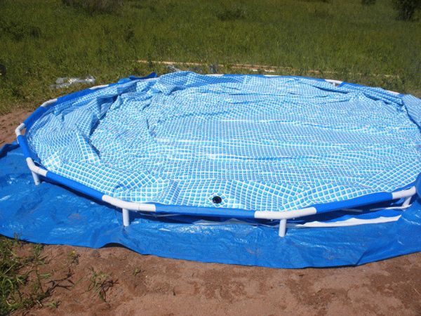 Construire une piscine fixe de vos propres mains