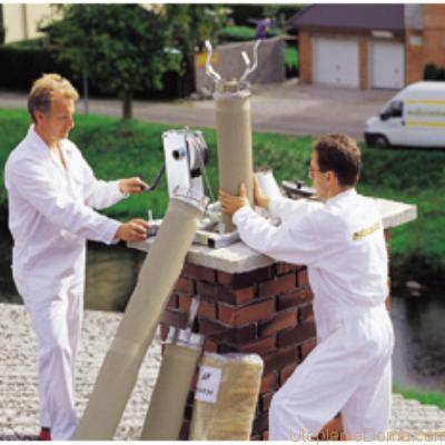 Raccordement d'une cheminée à une chaudière à gaz au sol : sortie de tuyau interne et externe