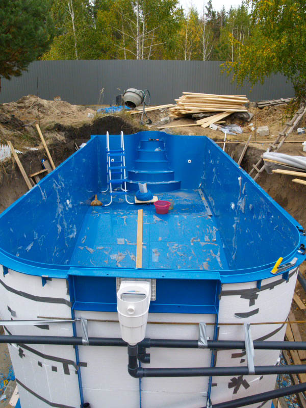 Comment faire une piscine de vos propres mains: instructions étape par étape pour la construction