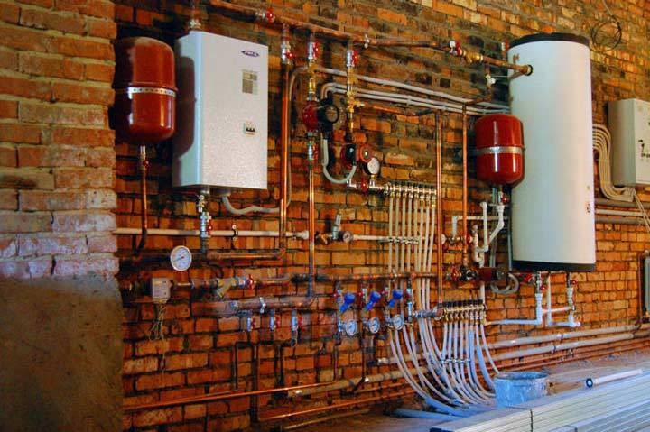 Chaudières électriques à induction pour systèmes de chauffage