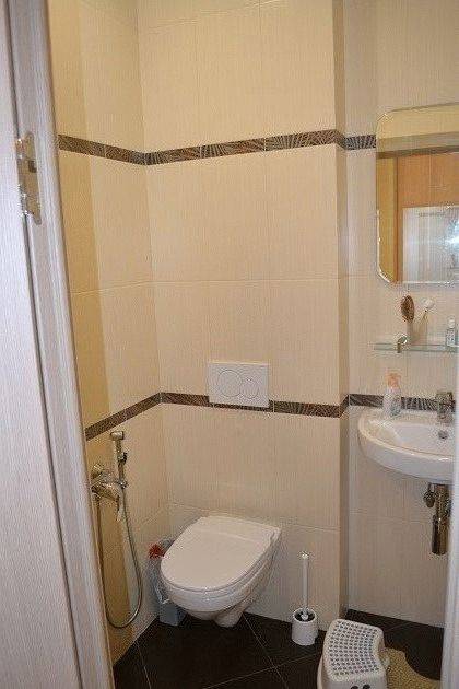 Douche hygiénique pour les toilettes: un aperçu comparatif des conceptions et des nuances d'installation