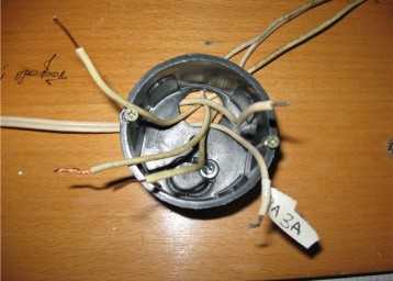 Interrupteurs bipolaires et tripolaires : but, caractéristiques, caractéristiques d'installation