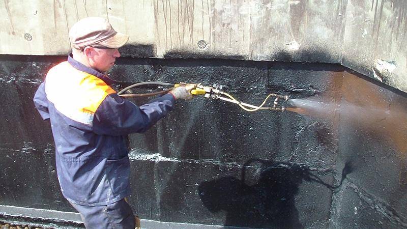 Imperméabiliser une salle de bain sous un carrelage : quoi de mieux utiliser sous un carrelage