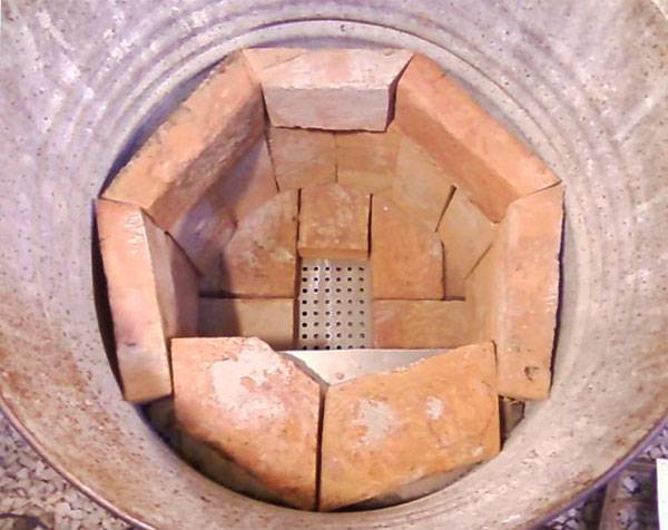 Comment fabriquer soi-même un réchaud à partir d'un baril de 200 litres