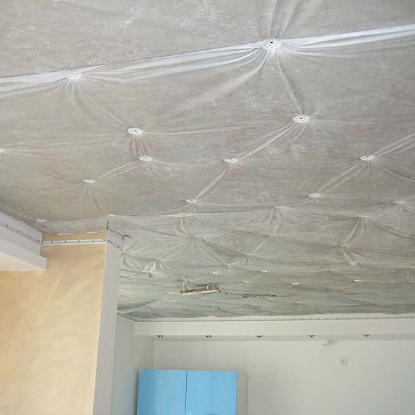 Insonoriser le plafond d'un appartement sous plafond tendu: comment faire de l'insonorisation