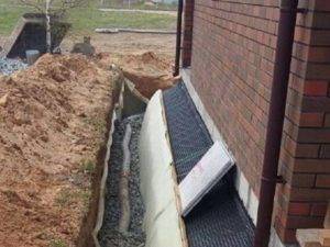 Caractéristiques de la connexion d'un puits de drainage à un système de drainage