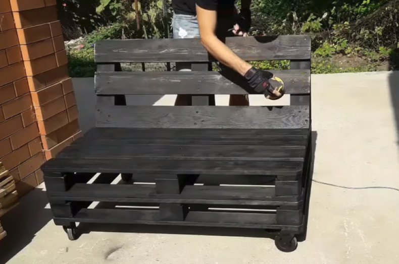 Mobilier de jardin en palette DIY : 30 options sympas