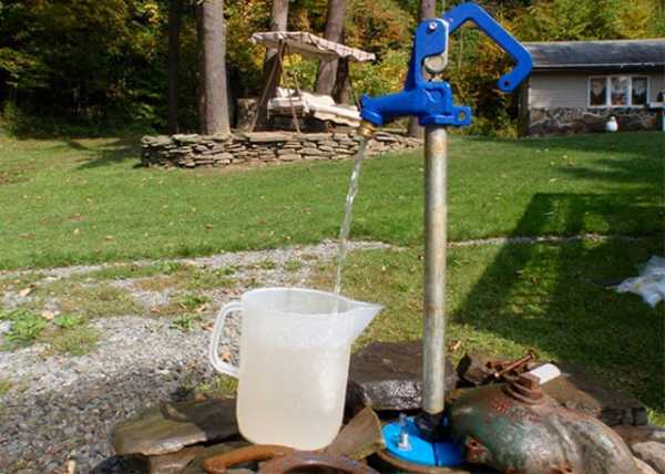 Quel est le meilleur - un puits ou un puits? Aperçu de 4 sources d'approvisionnement en eau et de leurs caractéristiques