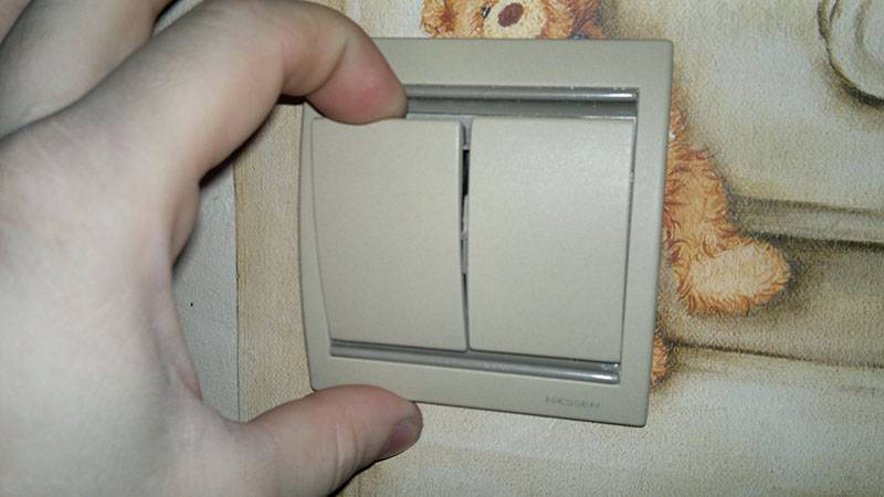 Comment démonter un interrupteur pour réparation ou remplacement