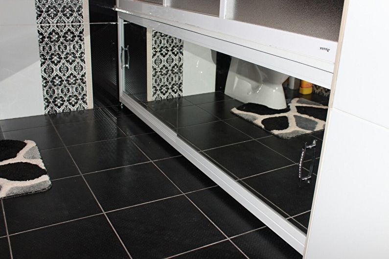 Comment faire un écran de salle de bain fonctionnel avec des étagères