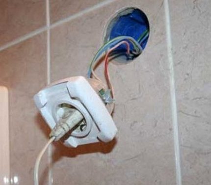 Prises étanches : aperçu des possibilités, où les utiliser et comment choisir