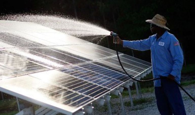 Comment fabriquer une batterie solaire de vos propres mains: instructions pour l'auto-assemblage