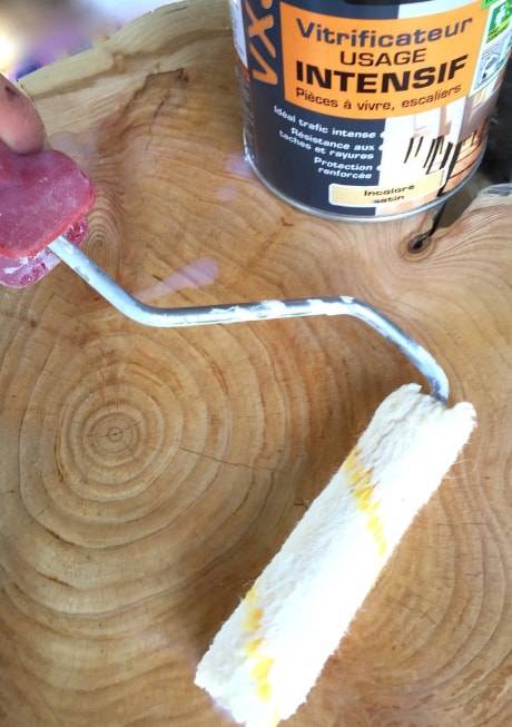 Comment j'ai fabriqué ma propre table à plateau pour économiser de l'argent