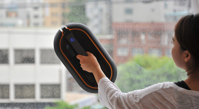 Aspirateur de vitres - qu'est-ce que c'est, comment ça marche conseils pour choisir un nettoyeur de vitres électrique