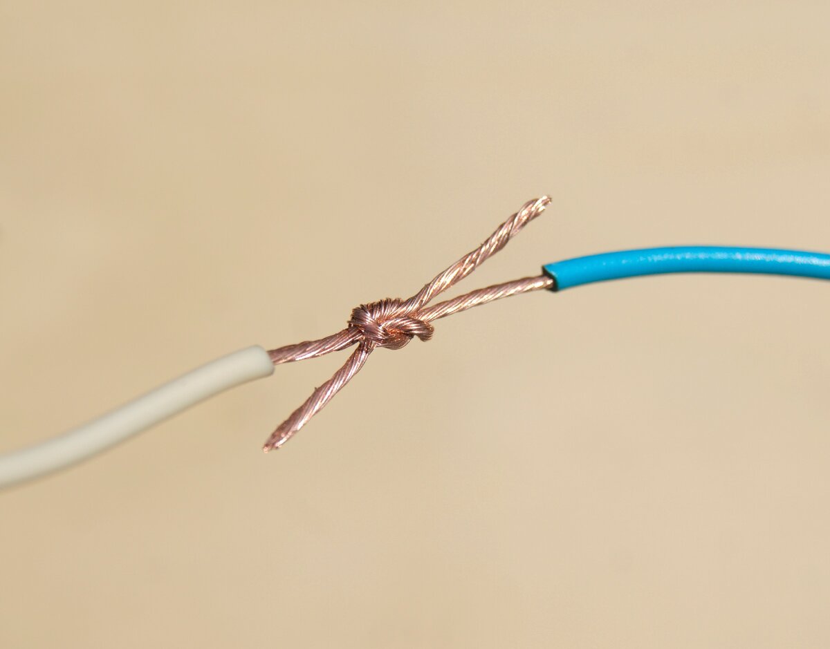 3 façons simples de connecter les fils - wago, siz ou sleeves. sertissage, vissage, torsion, soudage, brasage.