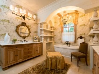 Caractéristiques de l'aménagement d'une salle de bain dans une maison en bois