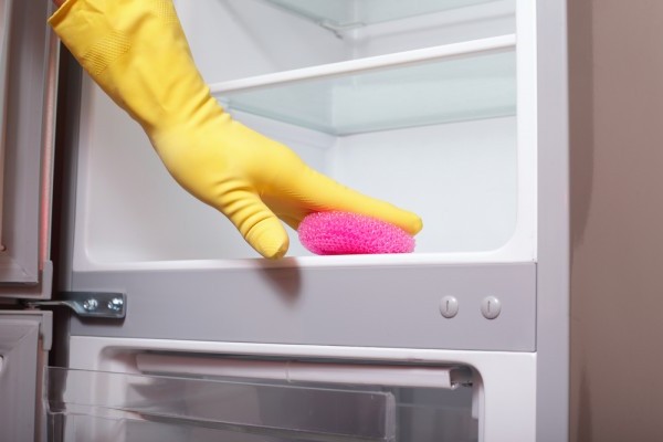 6 façons de passer moins de temps à dégivrer votre réfrigérateur