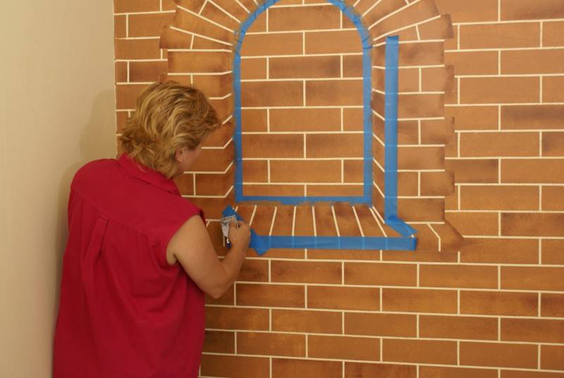 Imitation de mur de briques à faire soi-même à l'intérieur: comment faire du plâtre et du mastic, des cloisons sèches et de la maçonnerie en mousse blanche sur le balcon et dans la chambre