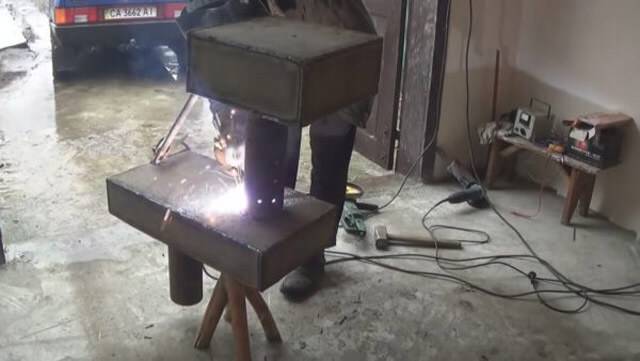 Comment faire une chaudière de chauffage à l'huile usée à faire soi-même