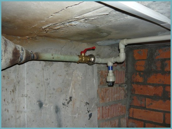 Façons de connecter des tuyaux en plastique au métal: une analyse des 2 meilleures méthodes