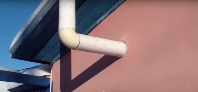 Installation d'une hotte avec clapet anti-retour: les nuances du choix et de l'installation avec de précieux conseils