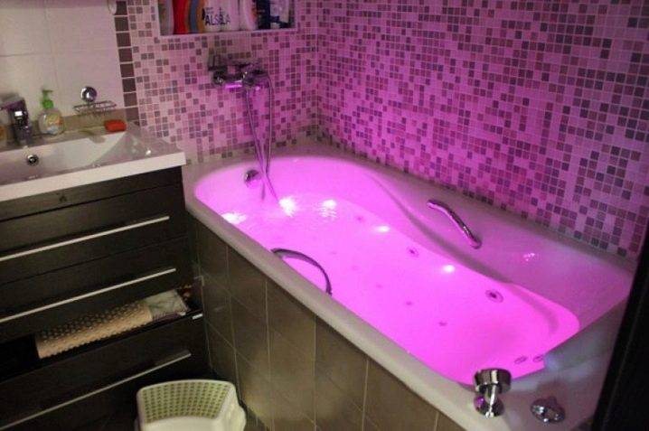 Insert acrylique (liner) dans la salle de bain: une description de la technologie d'installation