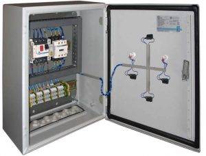 Comment fonctionne l'armoire de commande de la pompe