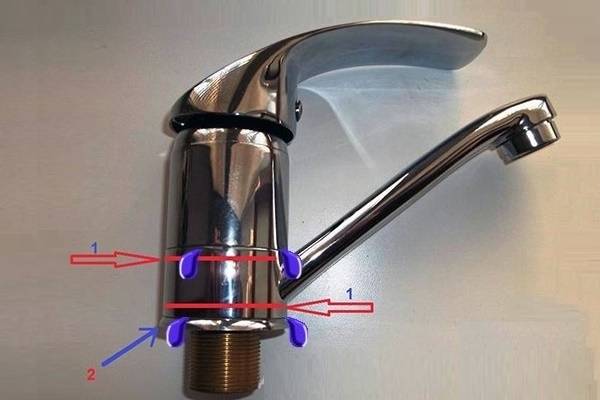 Installation et réparation d'un robinet de salle de bain avec douche