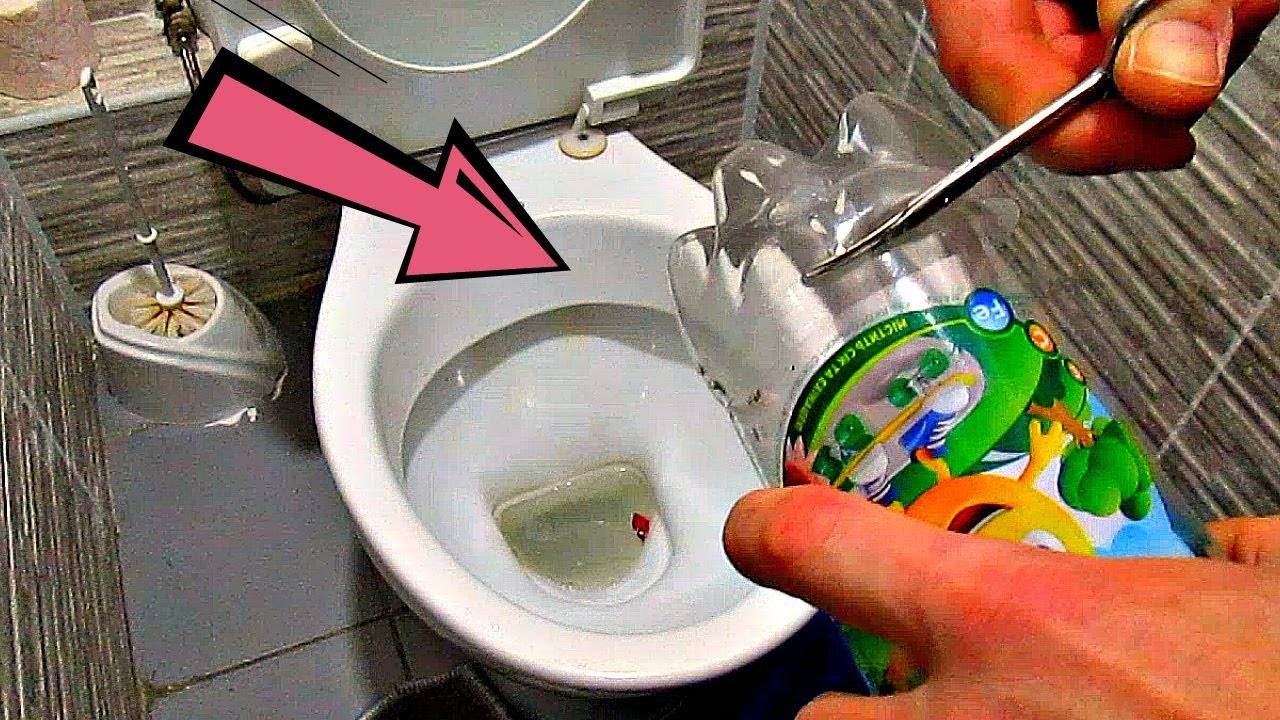 Comment dégager un blocage dans les toilettes : 5 méthodes éprouvées