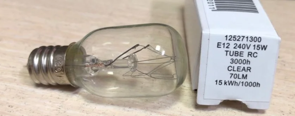 Ampoule de réfrigérateur : caractéristiques, types, règles de sélection + comment la remplacer soi-même