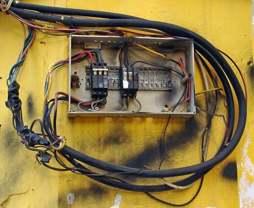 Remplacement du câblage électrique dans une maison à panneaux de vos propres mains