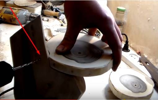 Nous fabriquons une étagère pour les livres de nos propres mains: 6 solutions originales