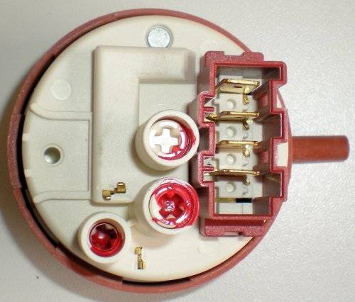 Pressostat pour chaudière à gaz: un appareil, un aperçu des défauts courants et leur réparation