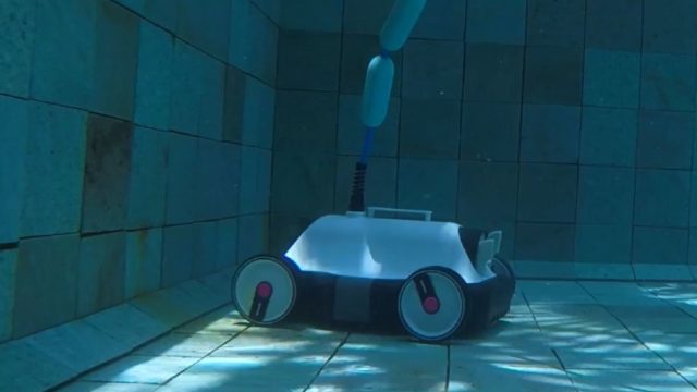 Pourquoi avez-vous besoin d'un nettoyeur de piscine et comment choisir le bon ?