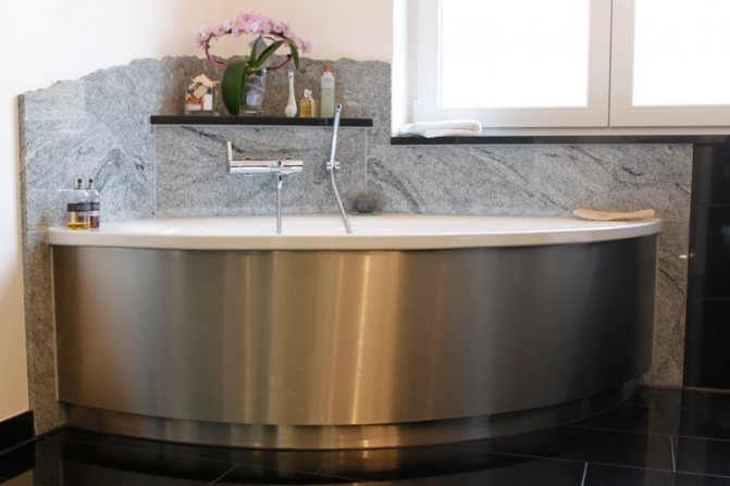 Réparation de baignoire en fonte à faire soi-même: dommages courants et leur élimination