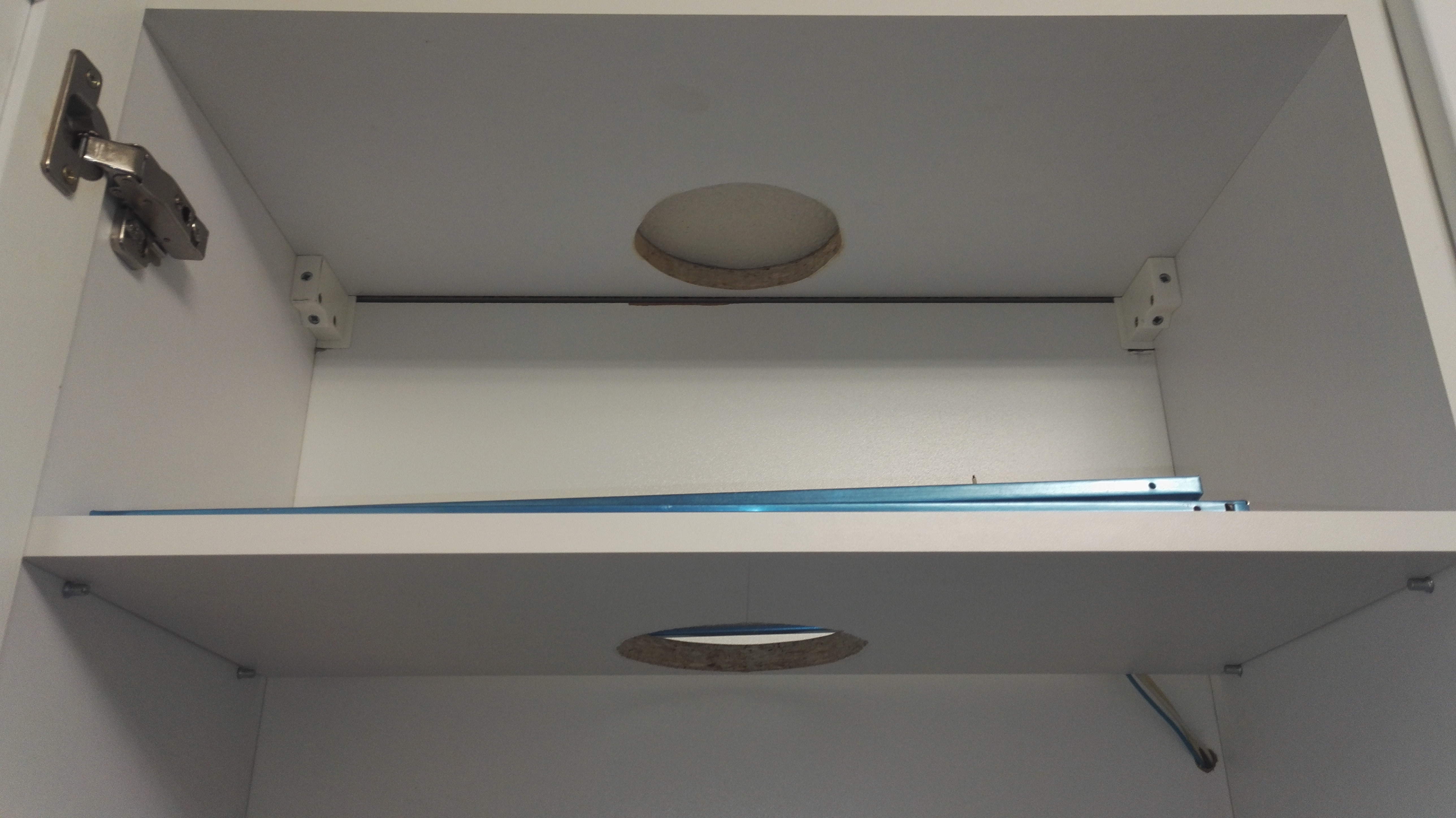 Installation de la hotte à faire soi-même : instructions étape par étape